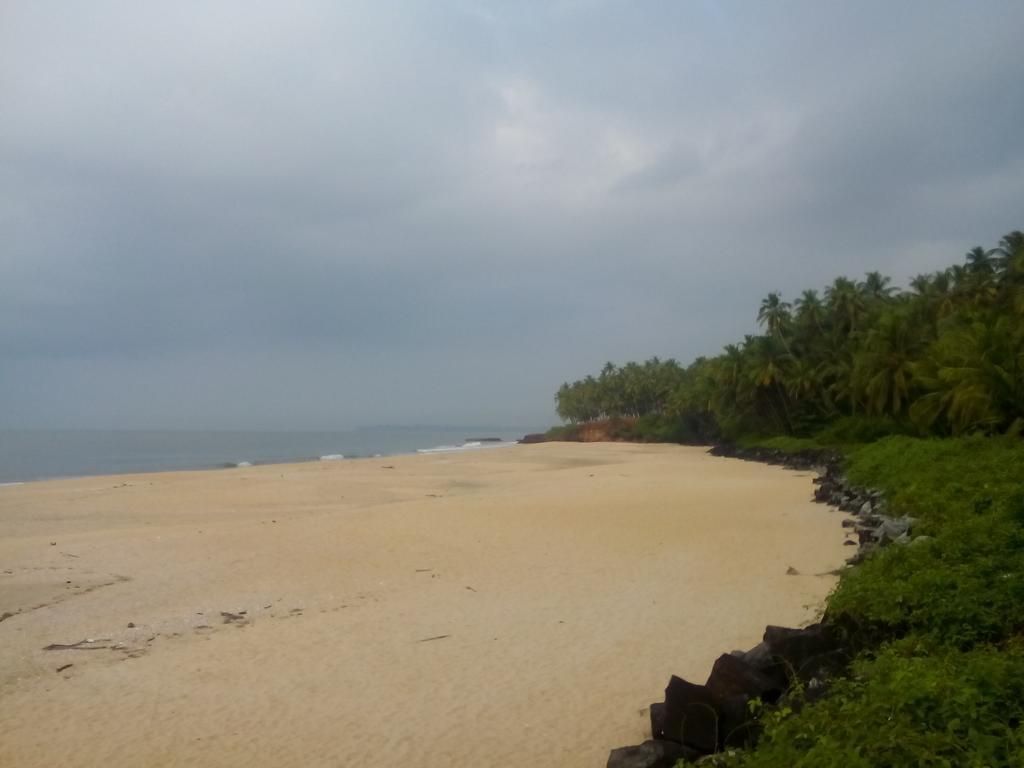 Ivory Coaste Hotel Kannur Exterior foto