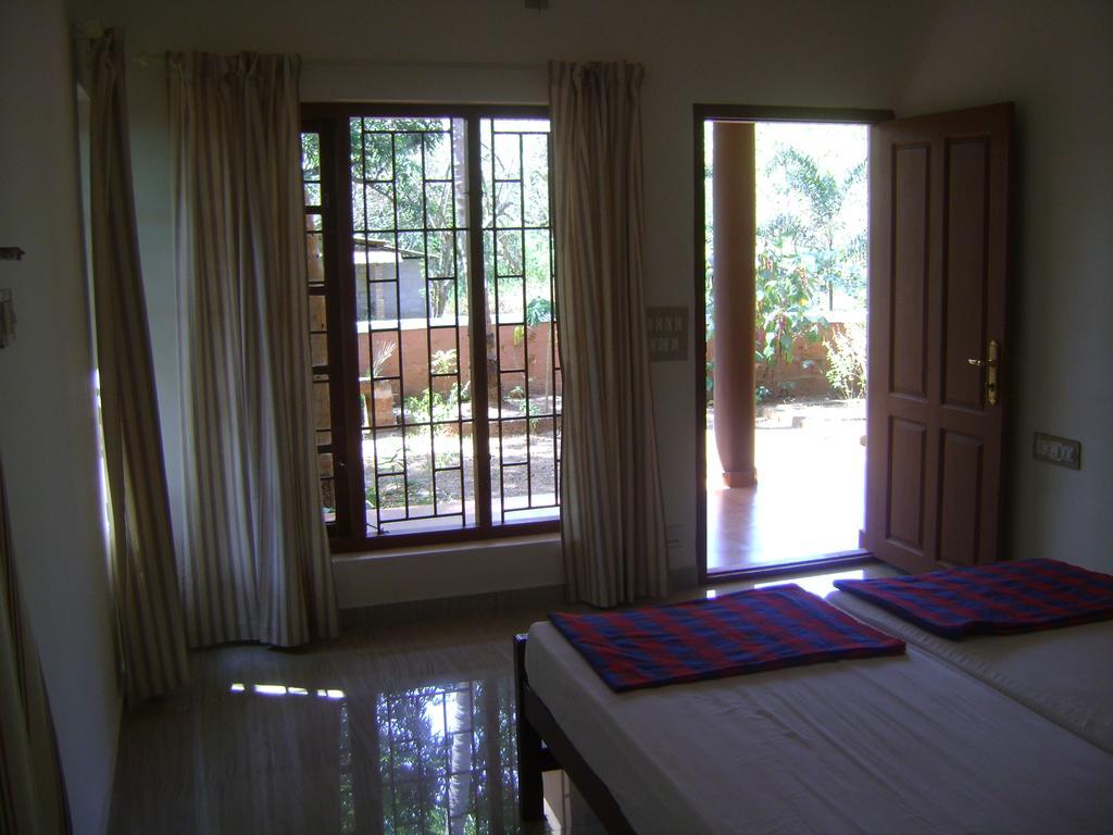 Ivory Coaste Hotel Kannur Exterior foto