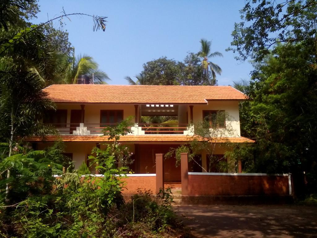 Ivory Coaste Hotel Kannur Exterior foto